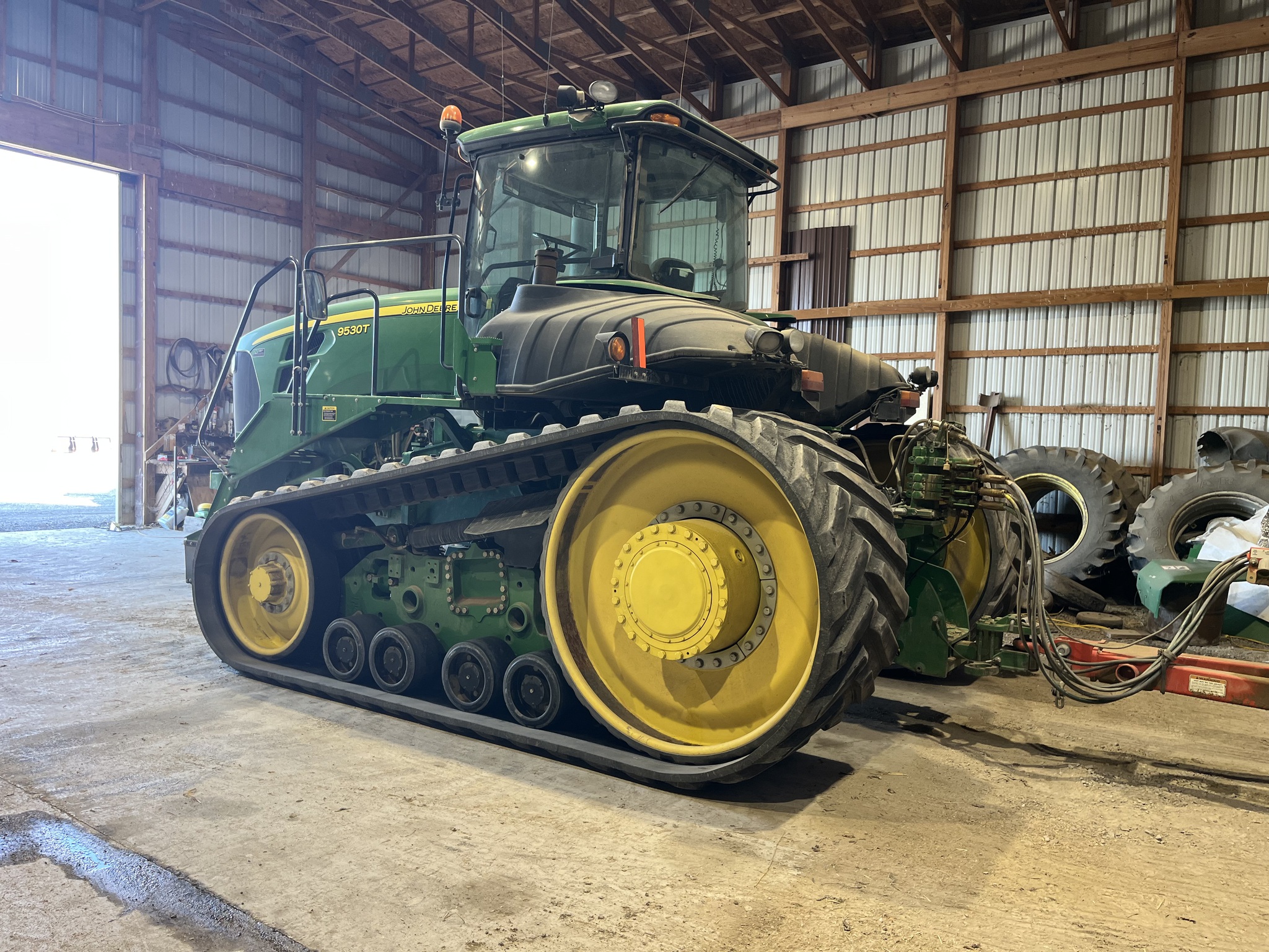 2010 John Deere 9530T Image 7