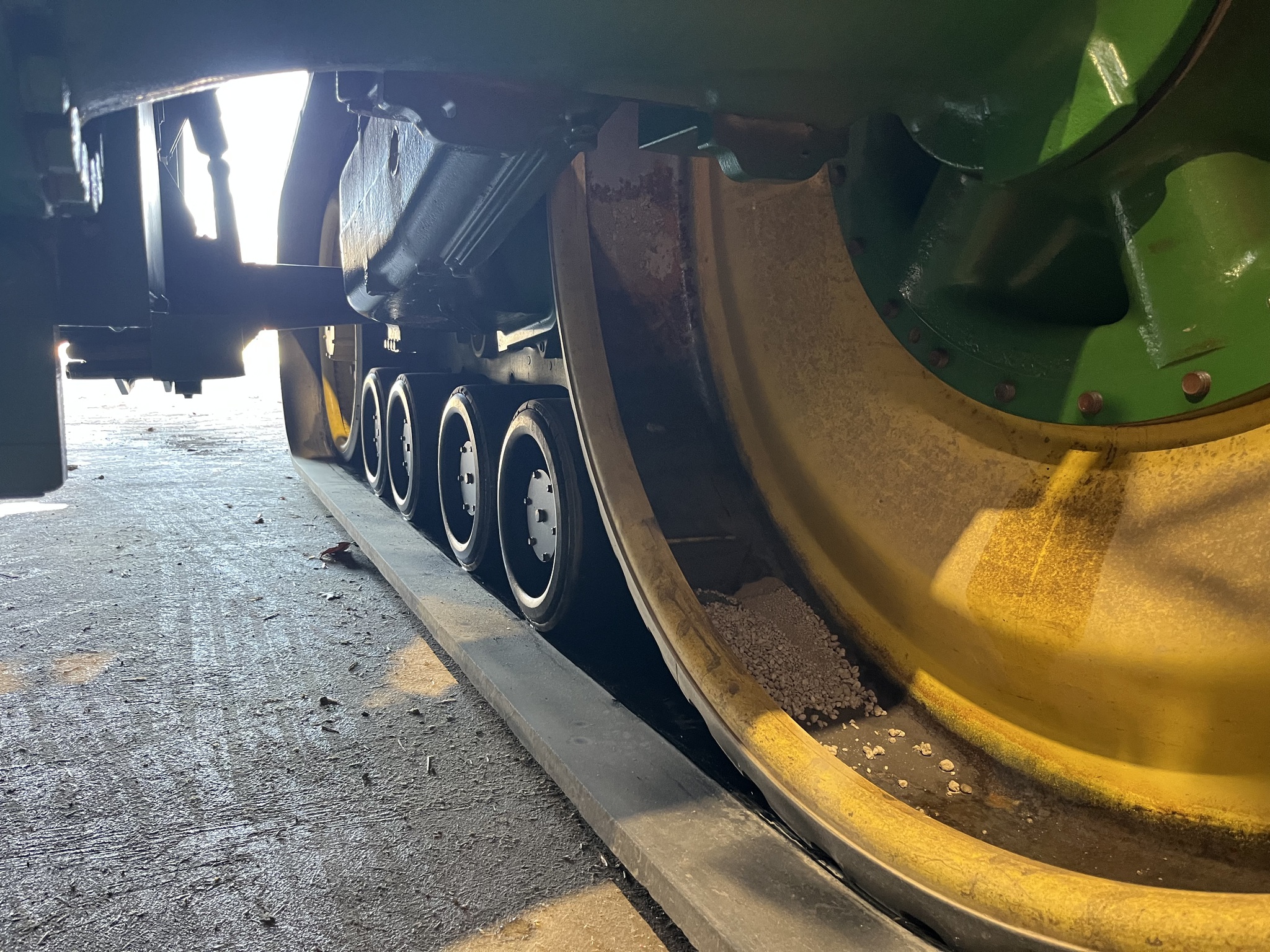 2010 John Deere 9530T Image 20