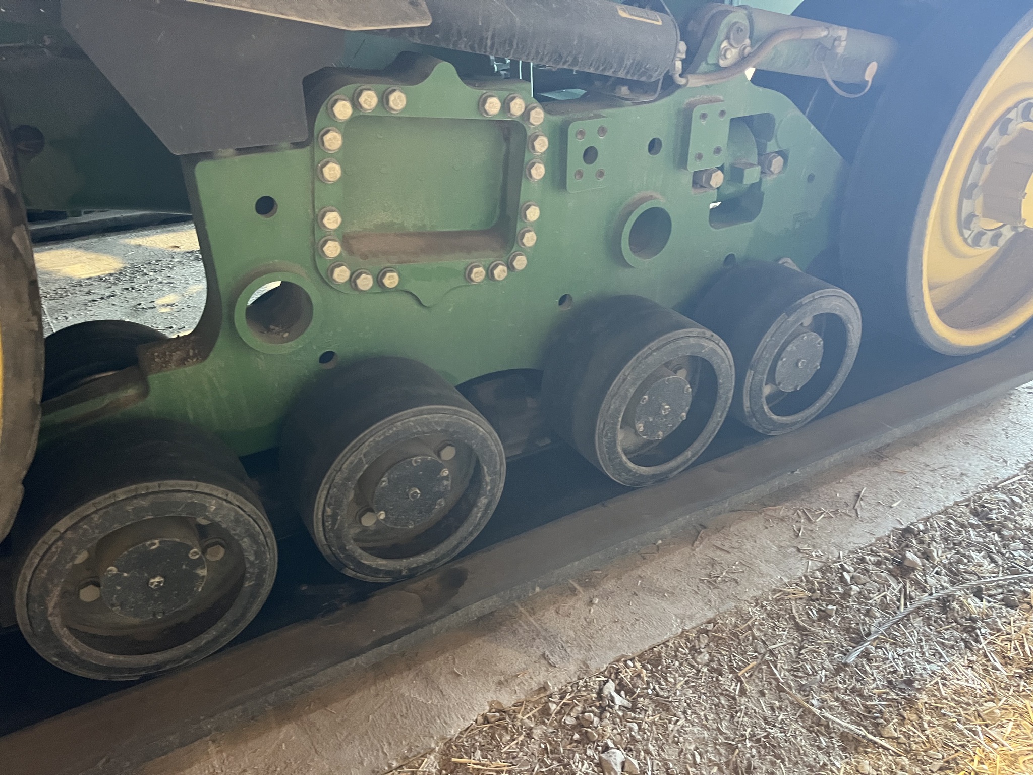 2010 John Deere 9530T Image 19