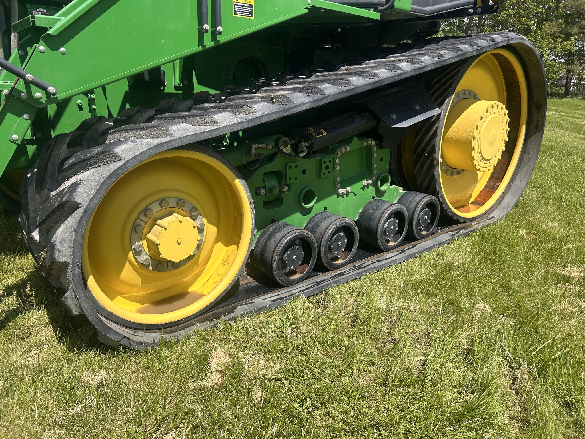 2010 John Deere 9530T Image 9