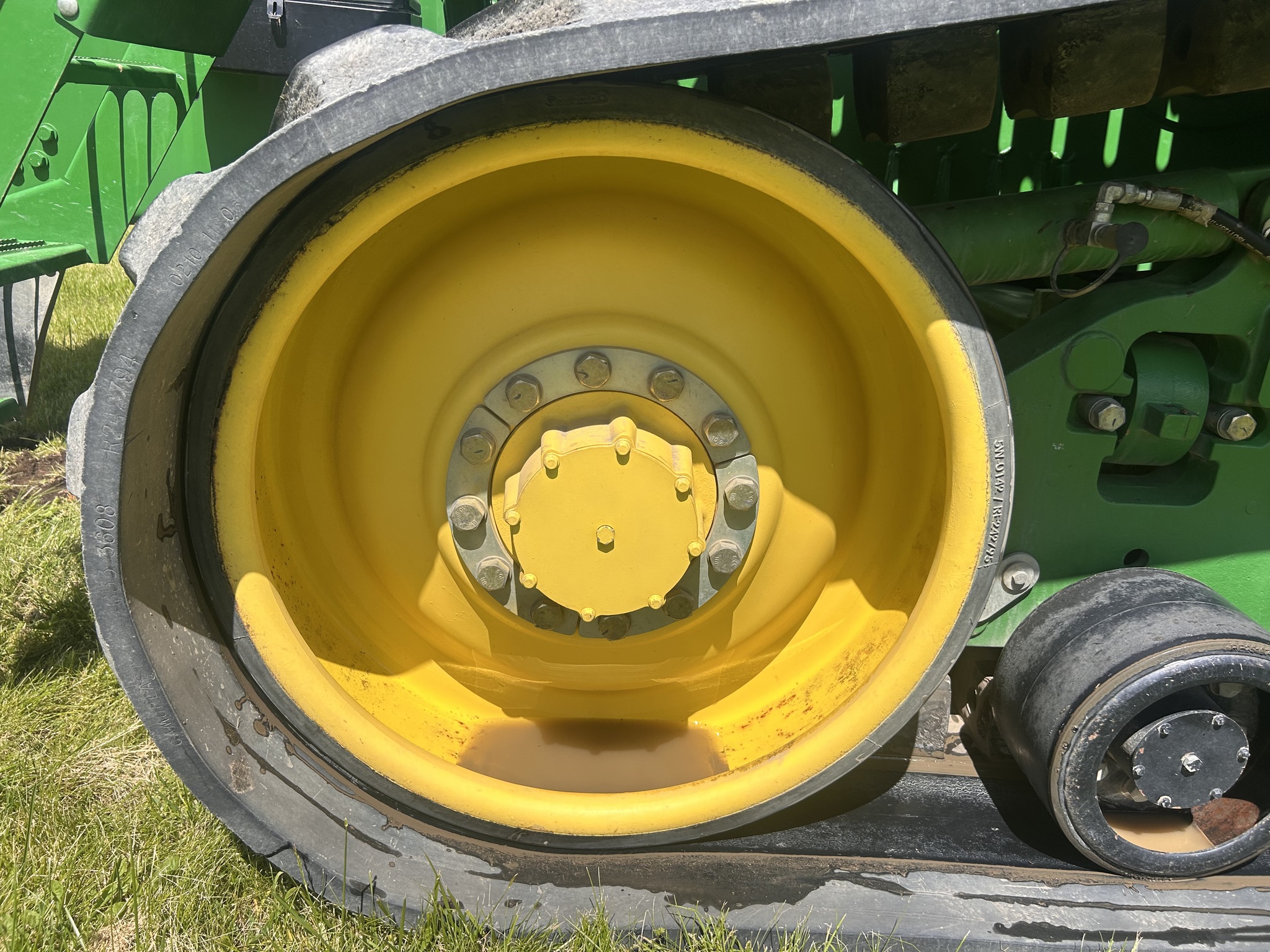 2010 John Deere 9530T Image 11