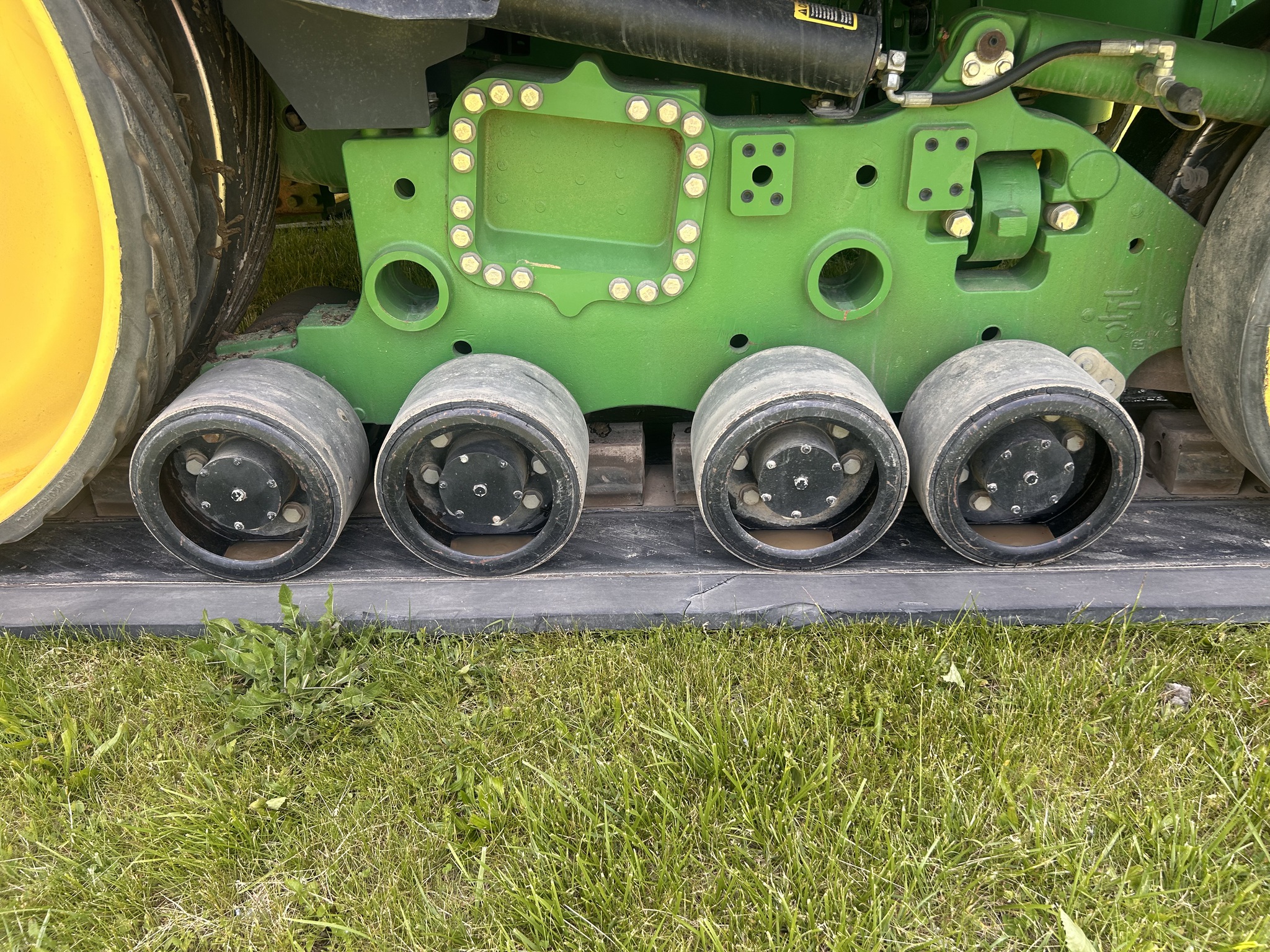 2010 John Deere 9530T Image 18