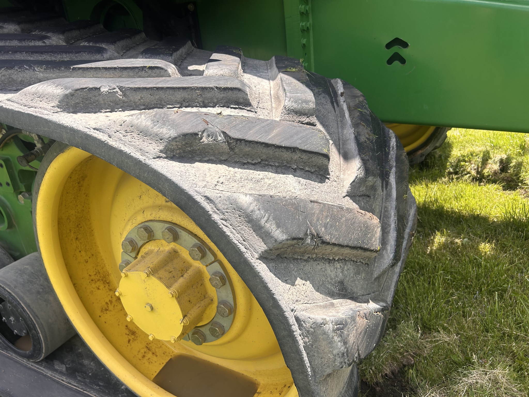 2010 John Deere 9530T Image 16