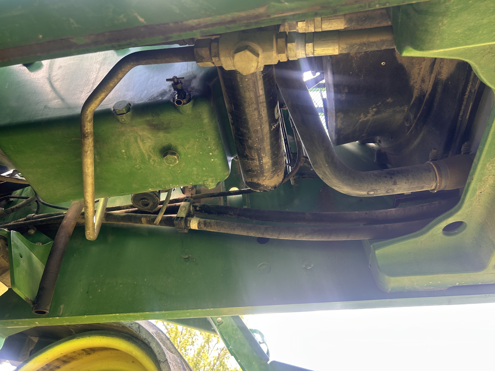 2010 John Deere 9530T Image 39