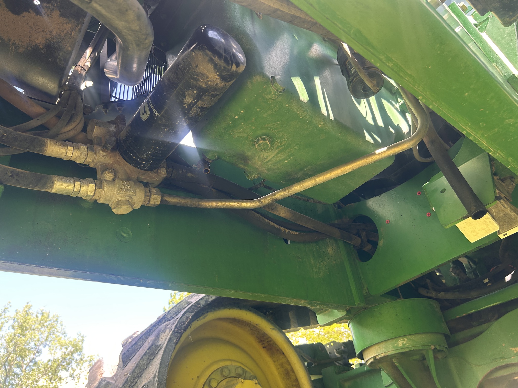 2010 John Deere 9530T Image 38