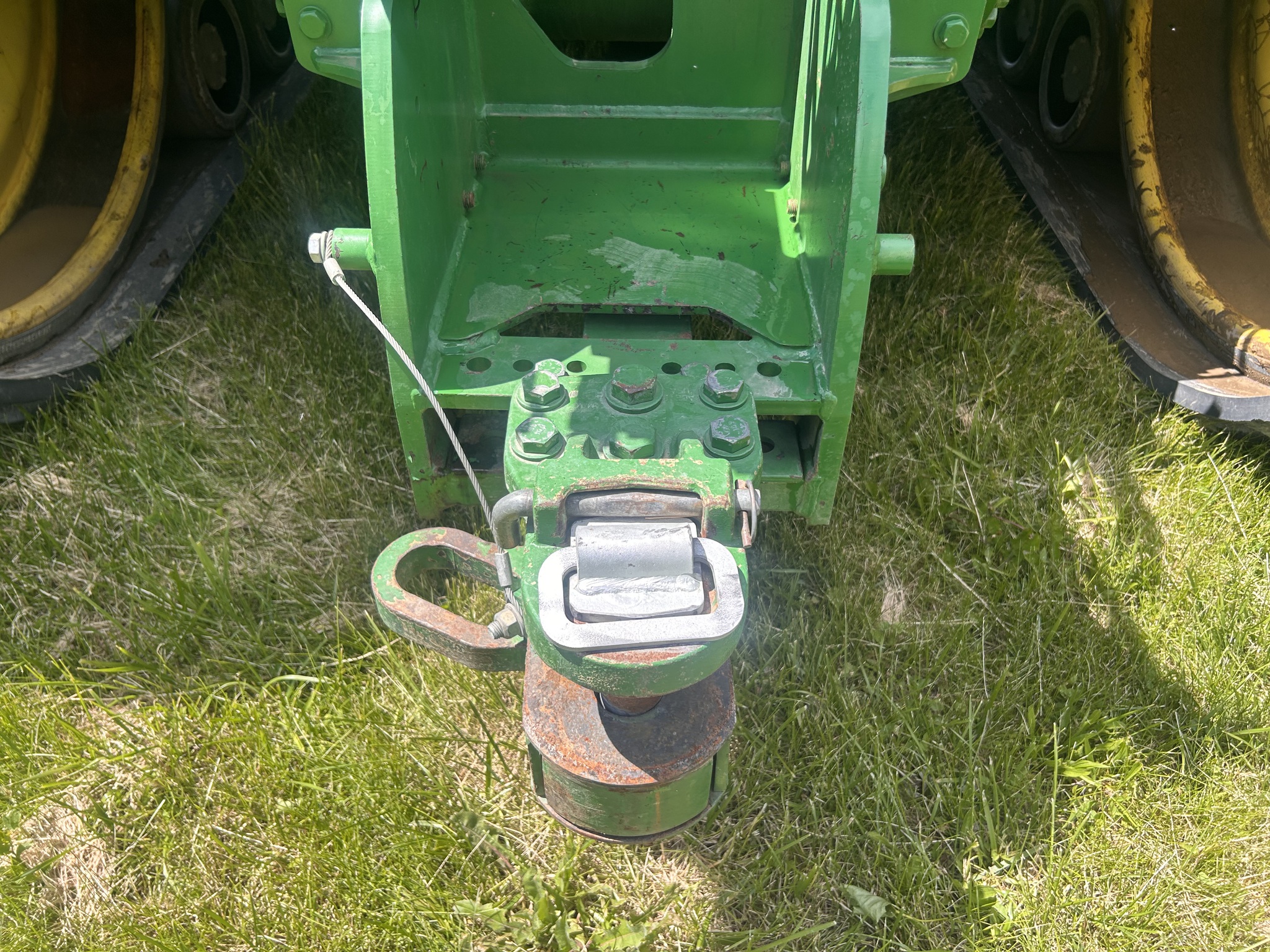 2010 John Deere 9530T Image 28