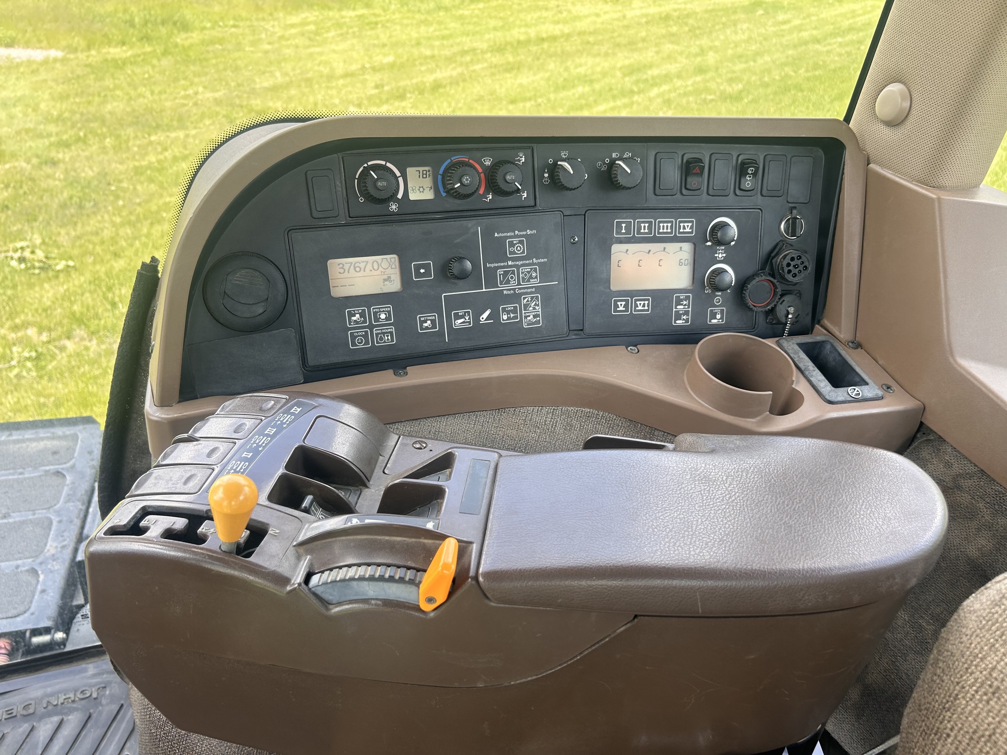2010 John Deere 9530T Image 42