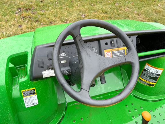 2024 John-Deere TX 4X2