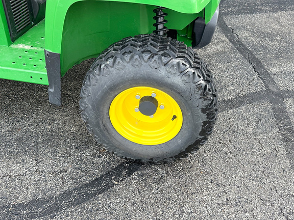 2025 John-Deere TX 4X2