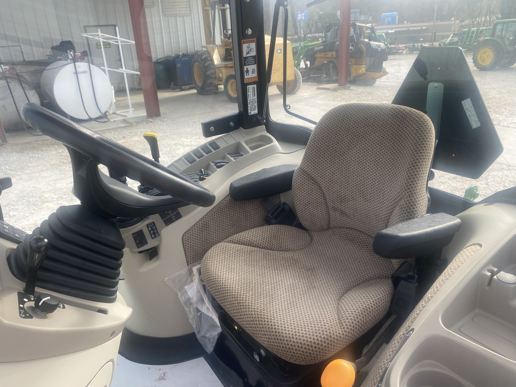  2025 John Deere 3039R at Heritage Tractor in Harrison, AR