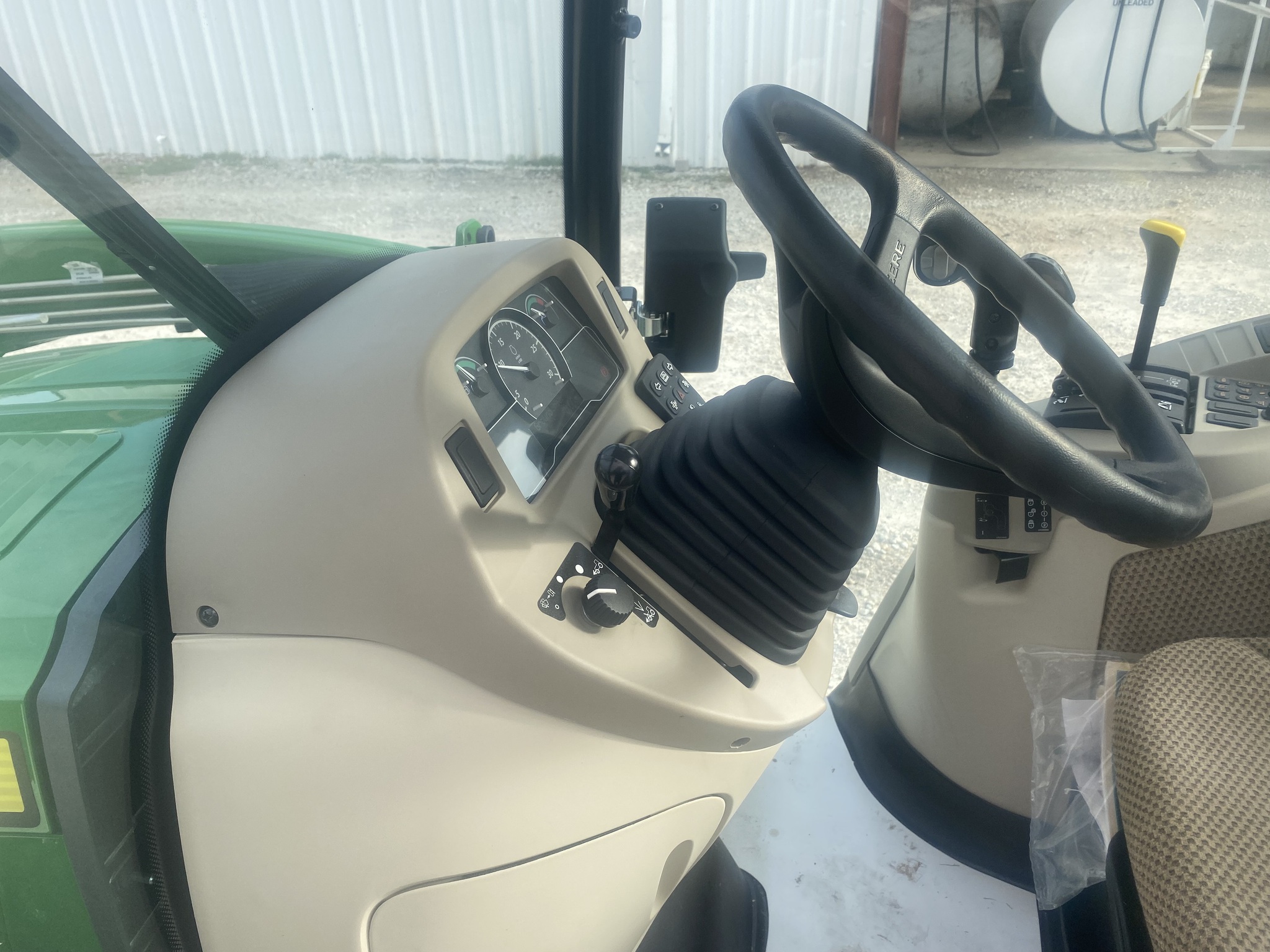  2025 John Deere 3039R at Heritage Tractor in Harrison, AR
