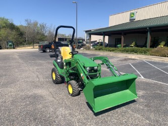 2025 John Deere 1025R Photo 2