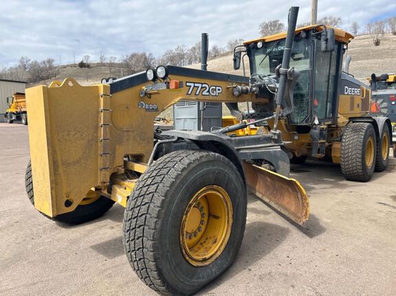 Photo of a 2018 John Deere 772G