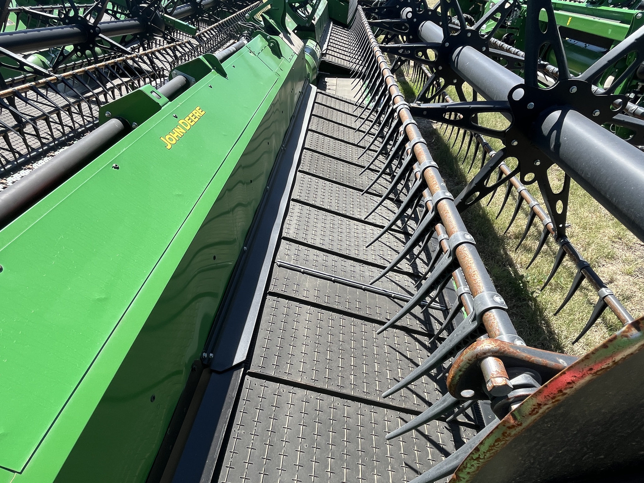 2024 John Deere HD35R Image 6