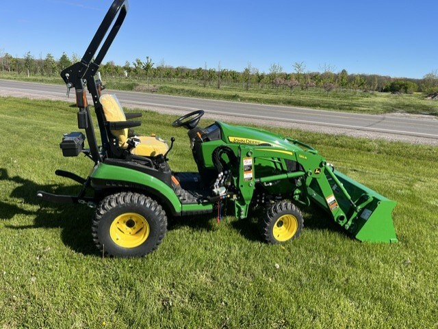 2026 John Deere 1025R Image 3
