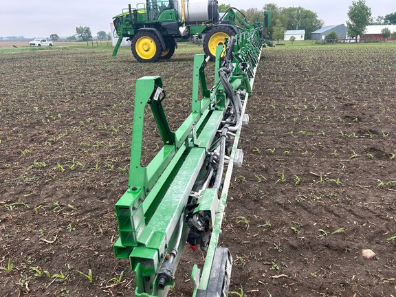2023 John Deere 410R (5th thumbnail)