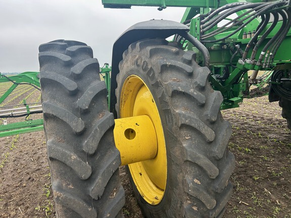 2023 John Deere 410R (17th thumbnail)