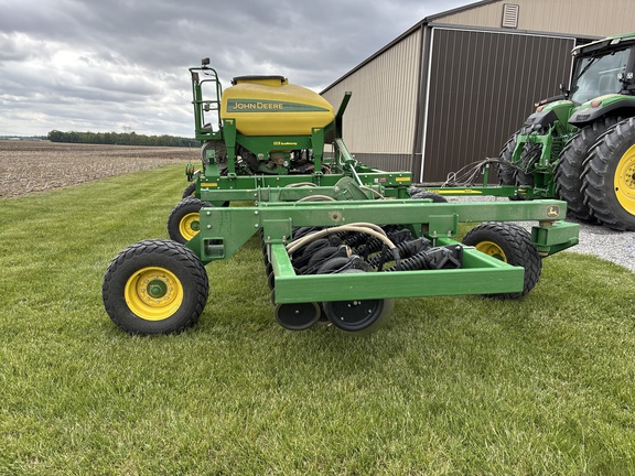 Used 2015 John Deere 1990 Air Drills and Seeders at Koenig Equipment in Anna, OH - Photo10