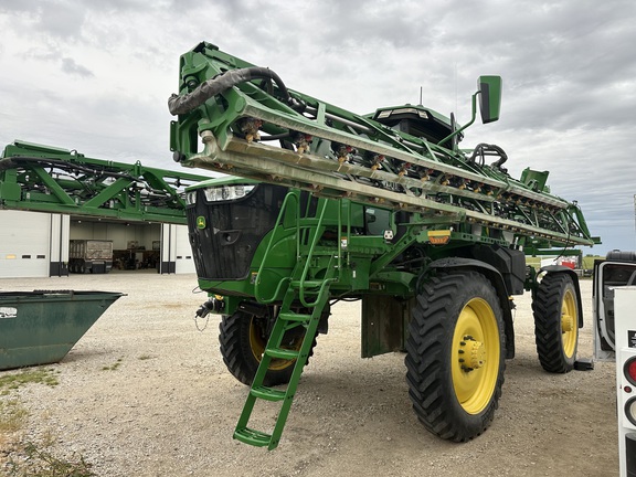 Photo of 2023 John Deere 412R
