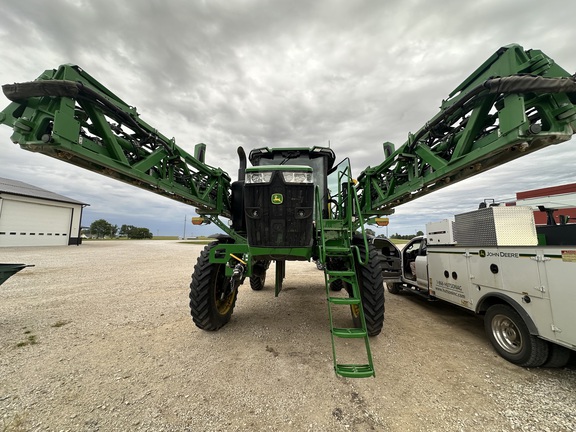 Photo of 2023 John Deere 412R