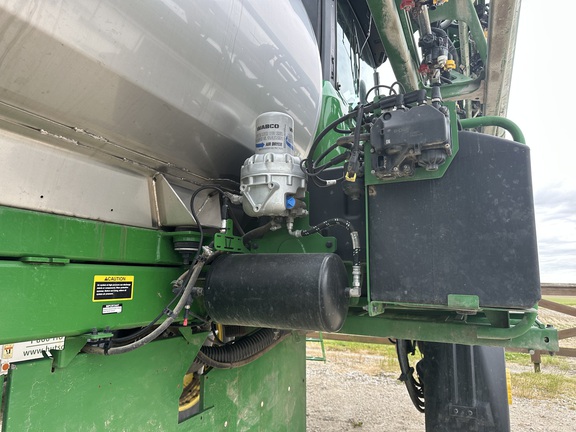 Photo of 2023 John Deere 412R