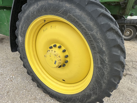 Photo of 2023 John Deere 412R