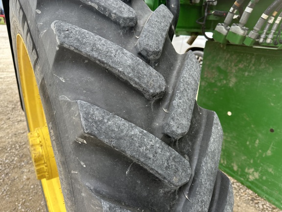 Photo of 2023 John Deere 412R