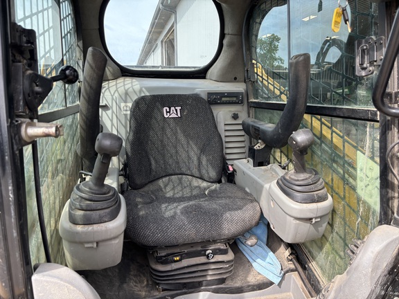 Used 2013 Caterpillar 279C2 Compact Track Loaders at Koenig Equipment in Oxford, OH - Photo10