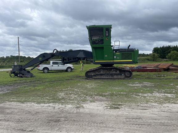 Photo of 2022 John Deere 2156G
