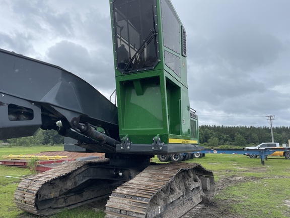 2022 John Deere 2156G