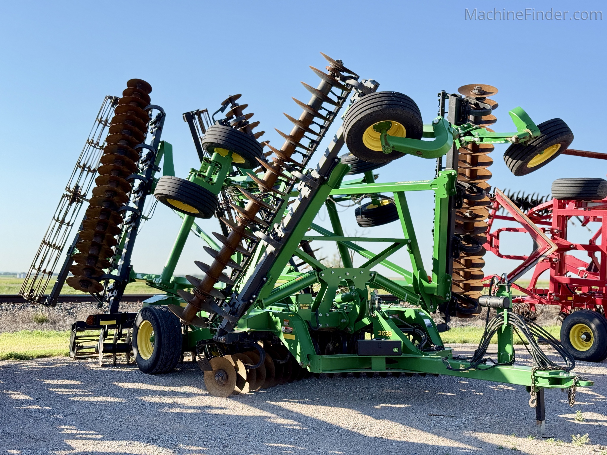 downt 「downt」 2022 John Deere 2623VT | Vertical Tillage | MachineFinder