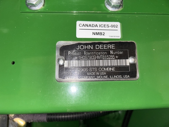 Used 2021 John Deere S790 Combines at Horizon Ag & Turf in Lloydminster, AB - Photo4