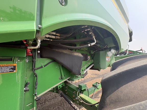 Used 2021 John Deere S790 Combines at Horizon Ag & Turf in Lloydminster, AB - Photo10