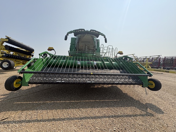 Used 2021 John Deere S790 Combines at Horizon Ag & Turf in Lloydminster, AB - Photo7