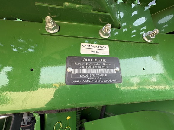 Used 2021 John Deere S790 Combines at Horizon Ag & Turf in Lloydminster, AB - Photo18