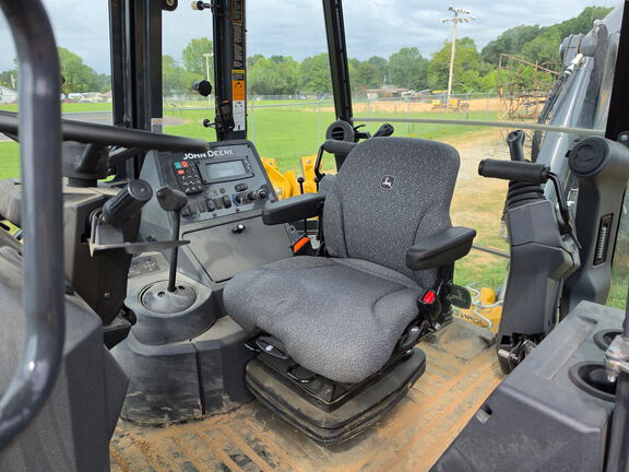 0 John Deere 410 P