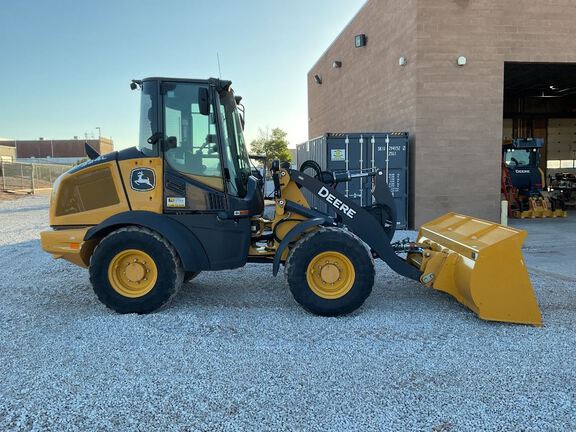 2021 John Deere 324L