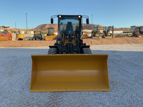 2021 John Deere 324L