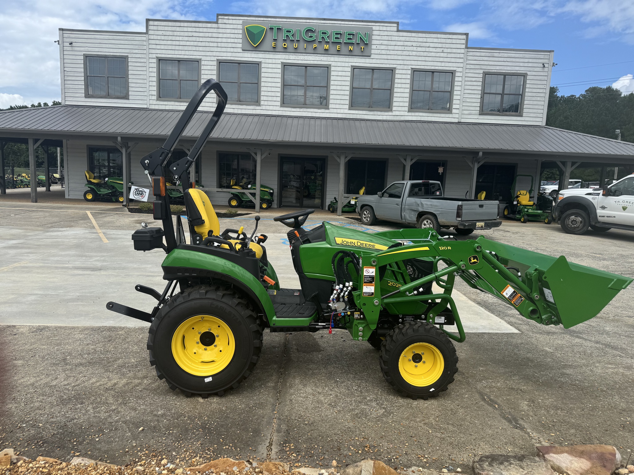 2026 John Deere 2025R