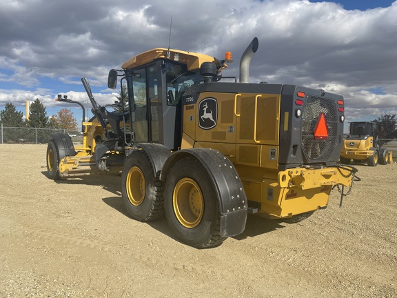 2020 John Deere 772G