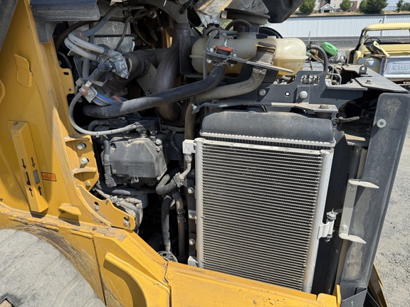 2022 John Deere 333G