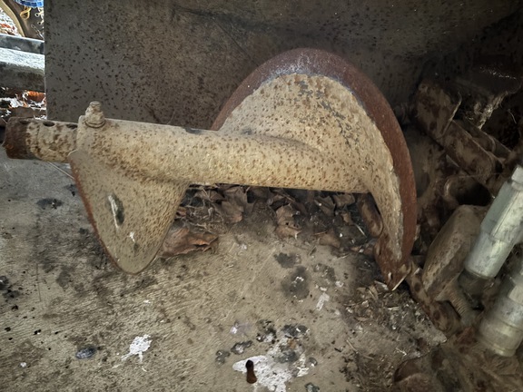 Used -- Lowe 14A trencher Trenchers and Boring at Koenig Equipment in Lebanon, OH - Photo7
