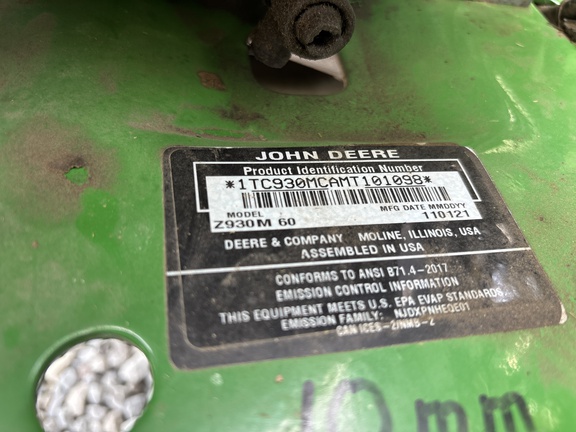 Used 2022 John Deere Z930M Zero Turn Mowers at Koenig Equipment in Urbana, OH - Photo11