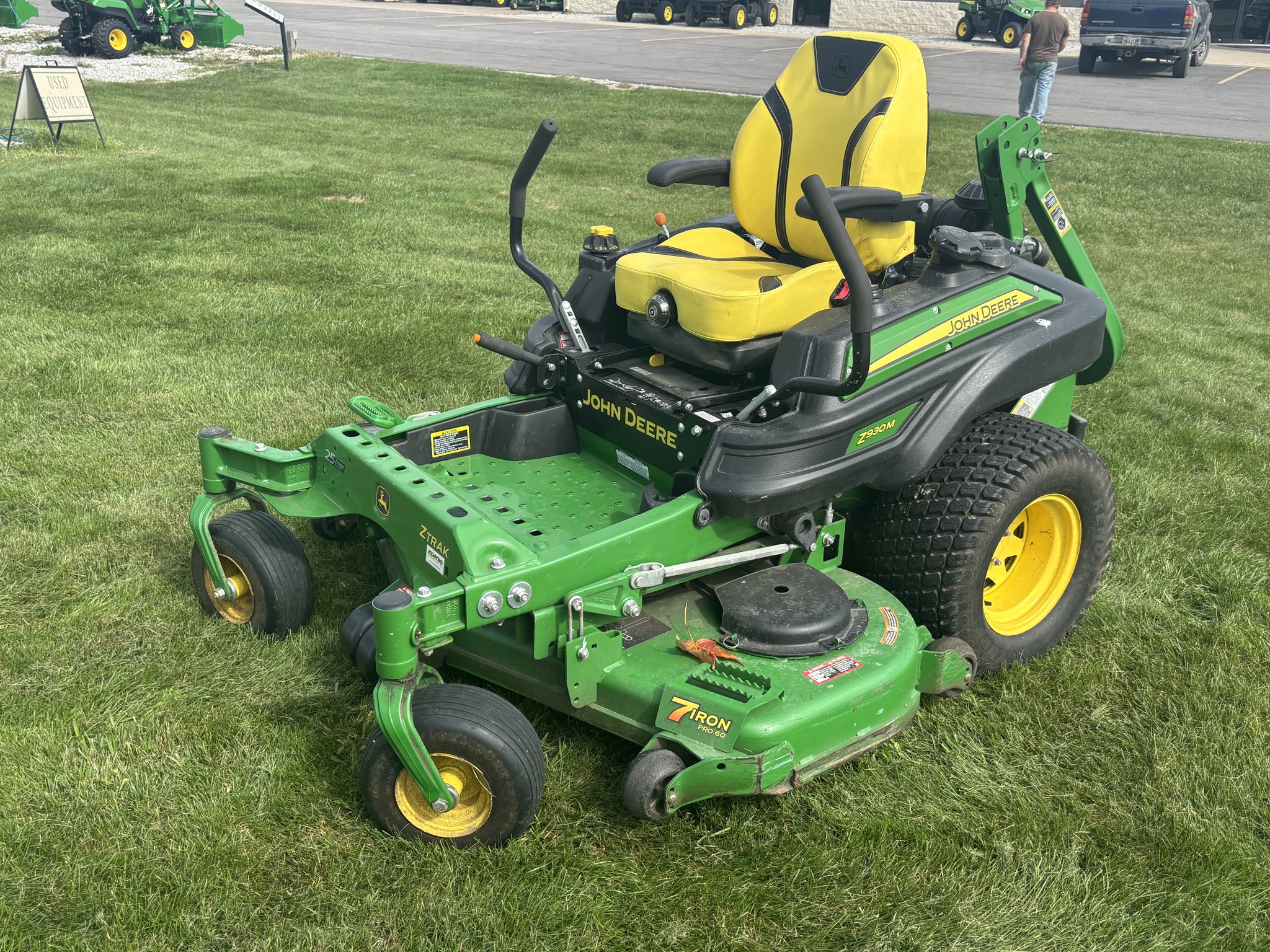 Used 2022 John Deere Z930M Zero Turn Mowers at Koenig Equipment in Urbana, OH - PhotoXL6