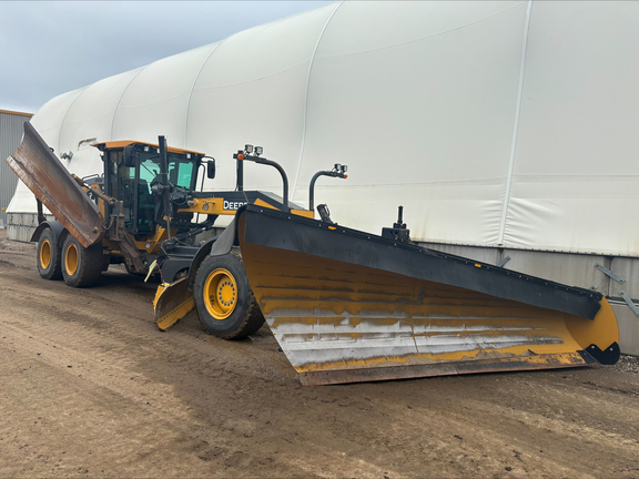 2021 John Deere 872G