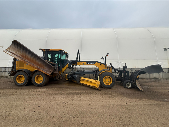 2021 John Deere 872G
