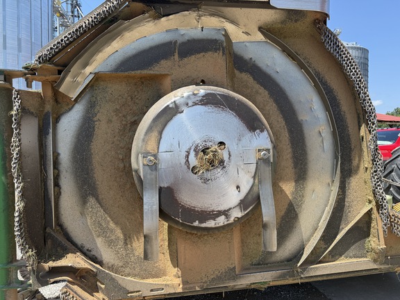 Photo of 2023 John Deere FC20M