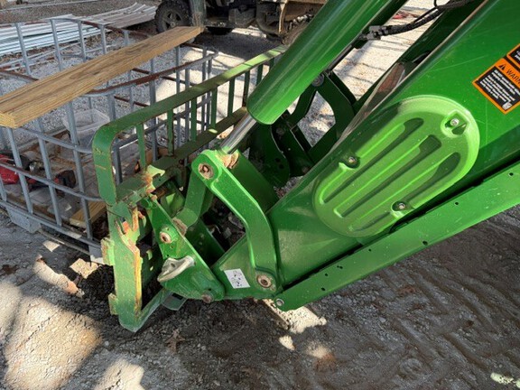 Photo of 2023 John Deere 6R 145