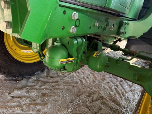 Photo of 2023 John Deere 6R 145