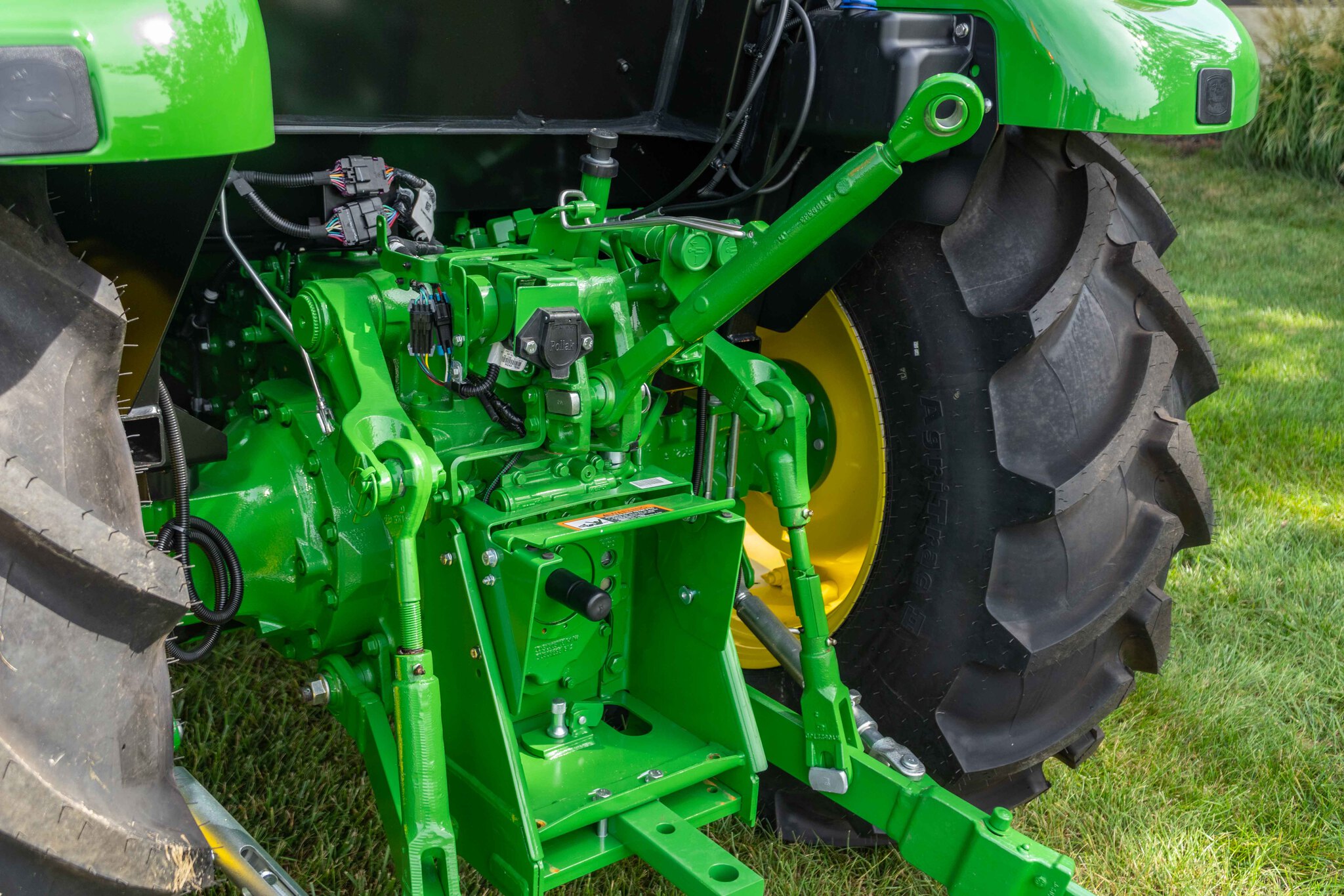 New In-Stock 2026 John Deere 5060E Utility Tractors at Koenig Equipment in Franklin, IN - PhotoXL9